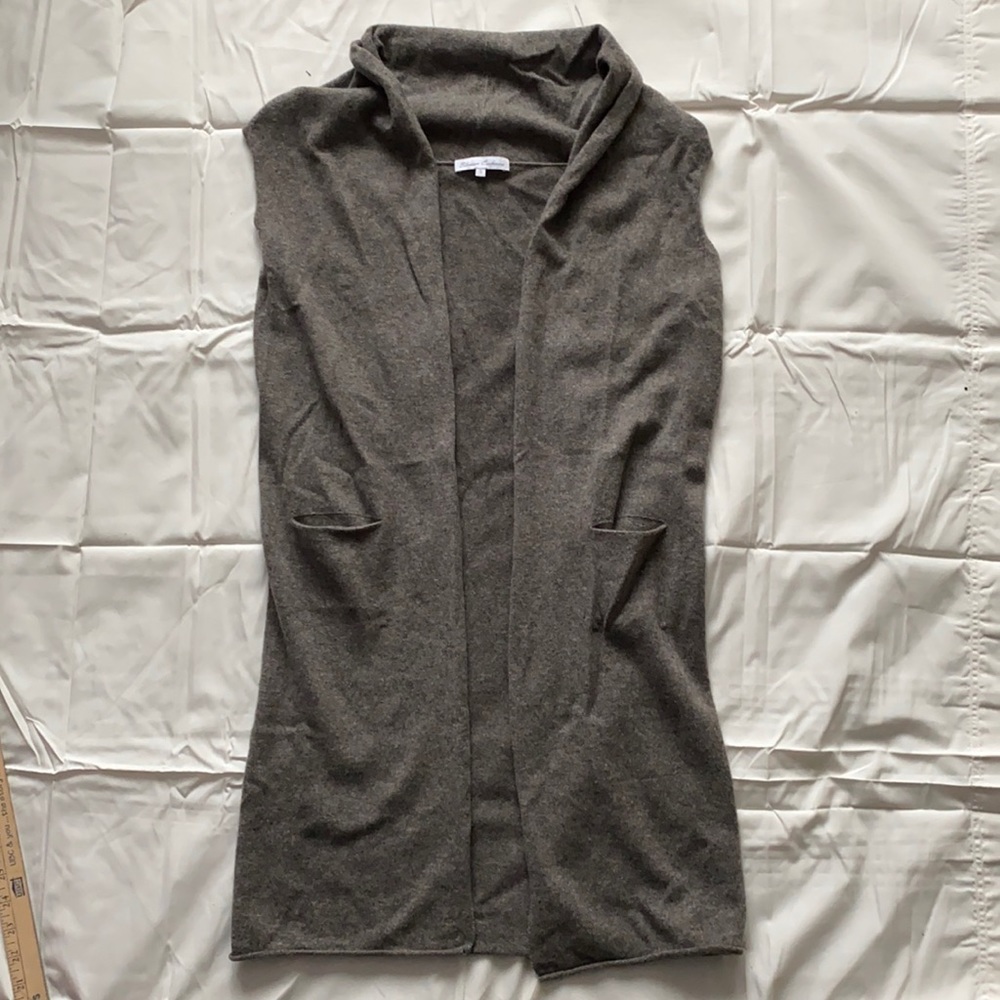 Women’s Blossom Cashmere Sleeveless Gray  Cardigan small